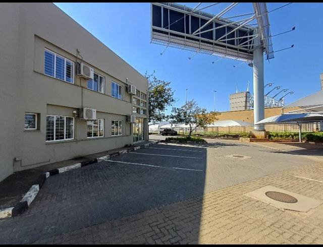 INDUSTRIAL PROPERTY TO RENT IN ROOIHUISKRAAL